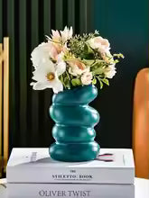 Nordic Spiral Flower Vase